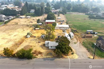 2335 Columbia Avenue NW, East Wenatchee, WA 98802 - Photo 1