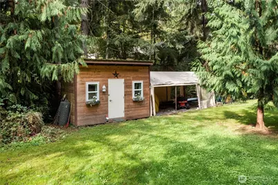 8007 Locust Avenue E, Bonney Lake, WA 98391 - Photo 32