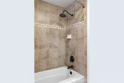 8007 Locust Avenue E, Bonney Lake, WA 98391 - Photo 18