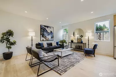 8810 41st Avenue SW, Seattle, WA 98136 - Photo 2