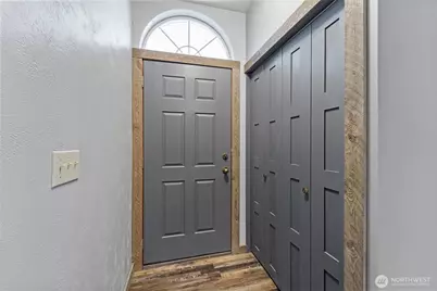 724 Sage Bay Drive, Moses Lake, WA 98837 - Photo 2