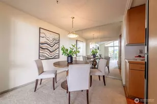 2502 Canterbury Ln E, Seattle, WA 98112 - Photo 10