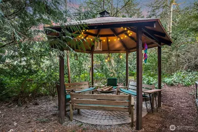 1815 102nd Place SE, Bellevue, WA 98004 - Photo 32