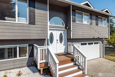 1530 SW 16th Avenue, Oak Harbor, WA 98277 - Photo 2