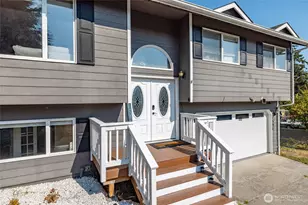 1530 SW 16th Ave, Oak Harbor, WA 98277 - Photo 2