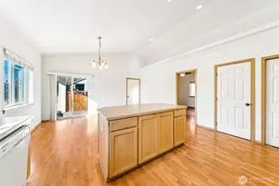 17602 110th St Ct E, Bonney Lake, WA 98391 - Photo 10