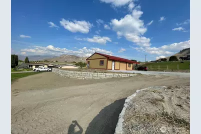 136 Eastlake Road, Oroville, WA 98844 - Photo 4