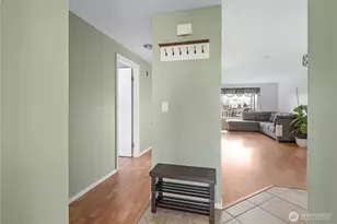 485 SW Bayshore Dr, Oak Harbor, WA 98277 - Photo 4