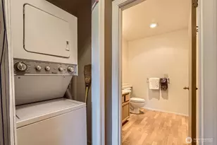 4105 Providence Point Dr SE, Issaquah, WA 98029 - Photo 28