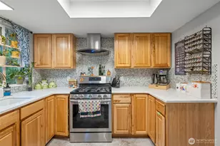 241 NE Watson Ct, Bremerton, WA 98311 - Photo 14