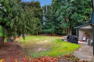 605 N Forest Ct, Lynden, WA 98264 - Photo 40