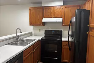 22810 30th Ave S, Des Moines, WA 98198 - Photo 6