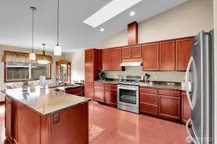 12608 18th Dr SE, Everett, WA 98208 - Photo 4