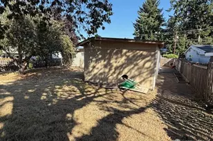 18609 8th Ave S, Des Moines, WA 98148 - Photo 30