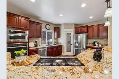 20714 61st Street E, Bonney Lake, WA 98391 - Photo 10