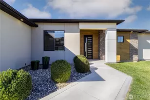 35 NE Alpine Dr, College Place, WA 99324 - Photo 2