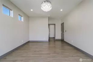 35 NE Alpine Dr, College Place, WA 99324 - Photo 16