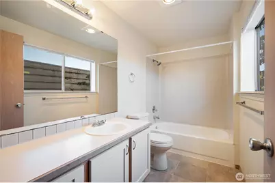 6042 Fauntleroy Way SW, Seattle, WA 98136 - Photo 18