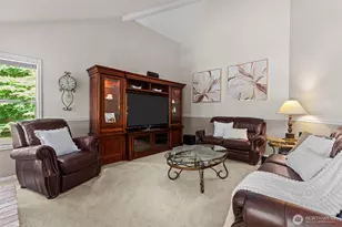 26008 SE 30th St, Sammamish, WA 98075 - Photo 8