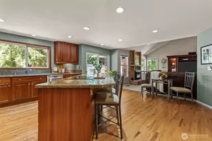 26008 SE 30th St, Sammamish, WA 98075 - Photo 12