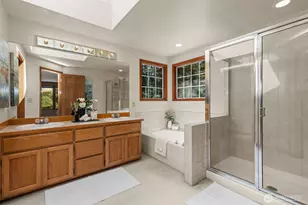 26008 SE 30th St, Sammamish, WA 98075 - Photo 22