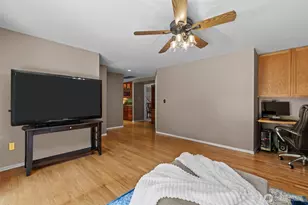 26008 SE 30th St, Sammamish, WA 98075 - Photo 16