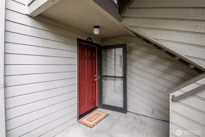 15141 Sunwood Boulevard #EE11, Tukwila, WA 98188 - Photo 2