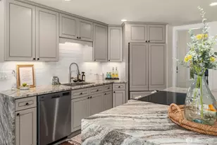 10427 248th Ave NE, Redmond, WA 98053 - Photo 8