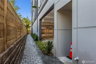 2152 N 185th St, Shoreline, WA 98133 - Photo 4