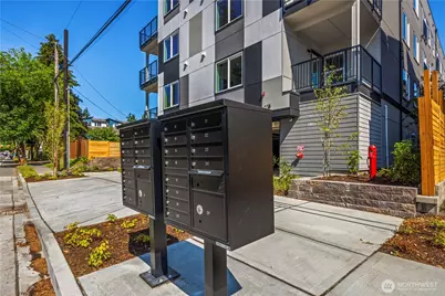 2152 N 185th Street, Shoreline, WA 98133 - Photo 24