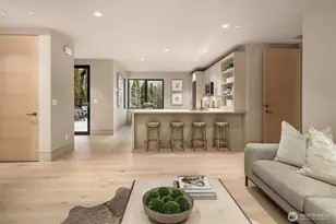 9630 SE 5th St, Bellevue, WA 98004 - Photo 36