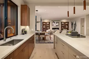 9630 SE 5th St, Bellevue, WA 98004 - Photo 18