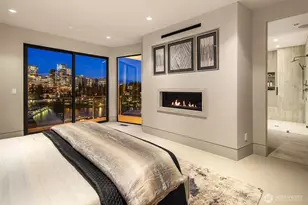 9630 SE 5th St, Bellevue, WA 98004 - Photo 22