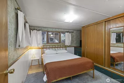 8491 Illahee Road NE, Bremerton, WA 98311 - Photo 28