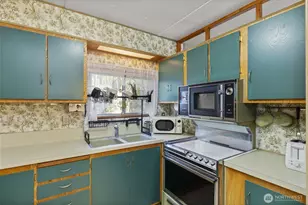 8491 Illahee Road NE, Bremerton, WA 98311 - Photo 16