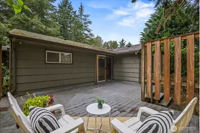 13028 Juanita Drive NE, Kirkland, WA 98034 - Photo 8