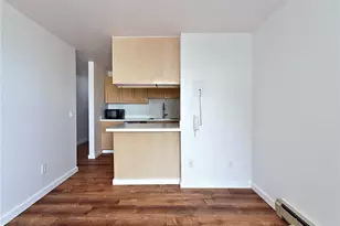 2104 Alki Ave SW, Seattle, WA 98116 - Photo 14