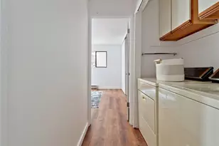 2104 Alki Ave SW, Seattle, WA 98116 - Photo 22