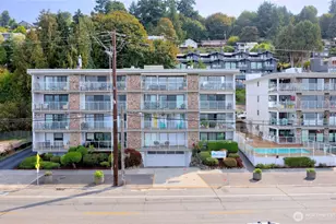 2104 Alki Ave SW, Seattle, WA 98116 - Photo 2