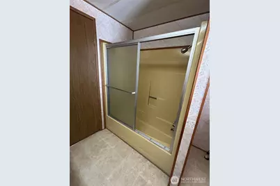 43401 Challenger Road, Concrete, WA 98237 - Photo 14