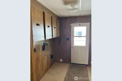 43401 Challenger Road, Concrete, WA 98237 - Photo 2