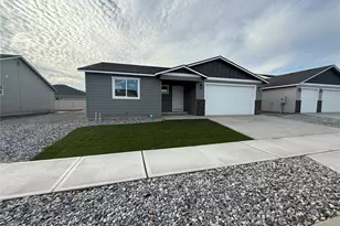 62 Salmon Dr, Wenatchee, WA 98801 - Photo 2
