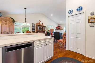 1401 Edwards Street, Bellingham, WA 98229 - Photo 20