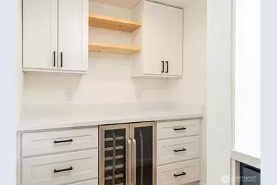 6320 Gregory Street W, University Place, WA 98466 - Photo 10