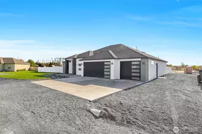7897 Blackbird Loop NE, Moses Lake, WA 98837 - Photo 34
