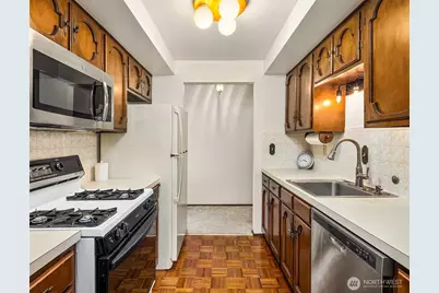 335 3rd Avenue S #203, Edmonds, WA 98020 - Photo 8