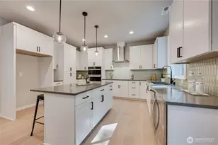 5838 186th Pl SW, Lynnwood, WA 98037 - Photo 4