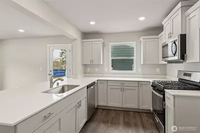 3921 Hyde Loop NE #132, Olympia, WA 98506 - Photo 8