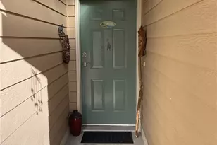 8204 Spokane Dr, Everett, WA 98203 - Photo 2