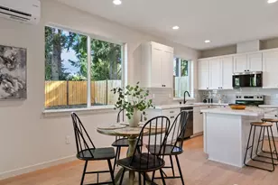 429 Legion Dr, Everett, WA 98201 - Photo 14